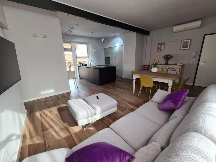 Cuore Di Alba Charming Apartment Exterior foto